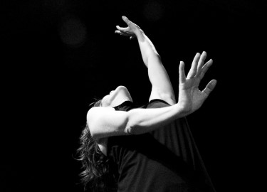 JUSSARA MILLER: DIFICIL NÃO DANÇAR